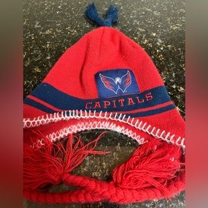 Capitals Old Time Hockey Tassel Knot Hat